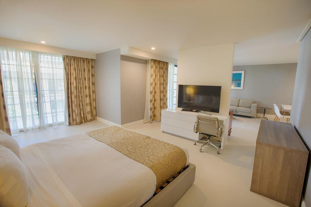 Polynesian Residences Waikiki Beach Хонолулу Екстериор снимка